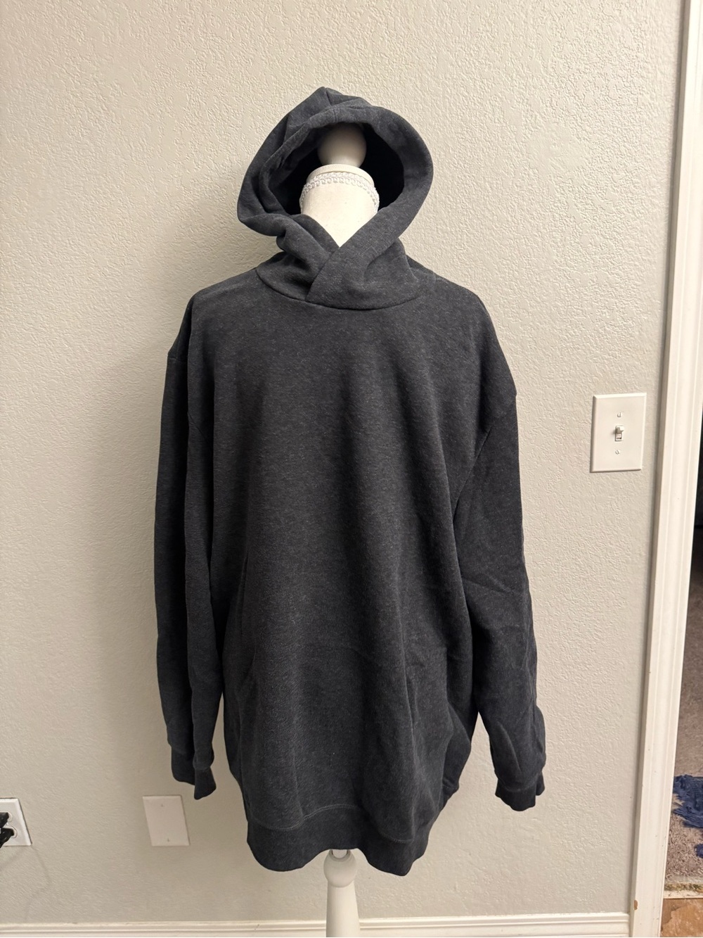 DipClassic Men's Dark Gray Hooded Pullover Sweatshirt